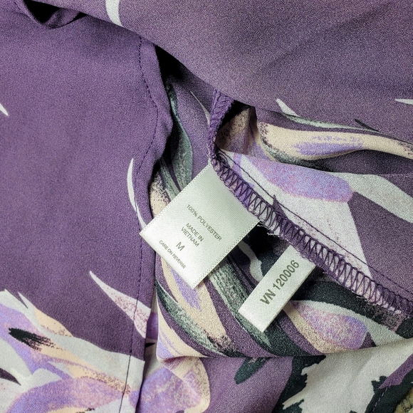 7th Avenue Design Studio New York & Company Med Purple Floral Key Hole Blouse - Picture 6 of 14